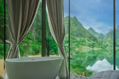 Lakeside Homestay