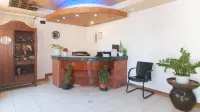 RedDoorz at Coco Grove Tourist Inn Hotels in Baclayon