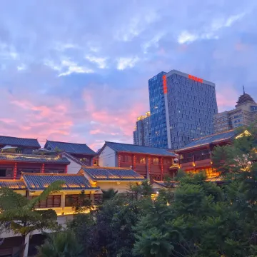 Jinbi Hall Hotel (Nanping Pedestrian Street Jinma Bijifang Branch)