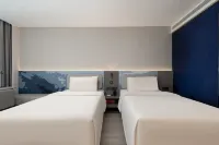 Longhu Tianjie Light Residence Hotel in Hefei High tech Zone Hotel a Hefei
