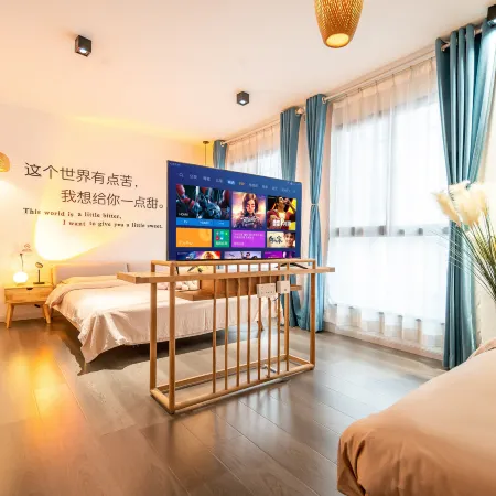 Jiumen Homestay (Xi'an Bell and Drum Tower Huimin Street)