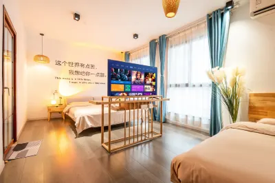 Jiumen Homestay (Xi'an Bell and Drum Tower Huimin Street) Hotel a 