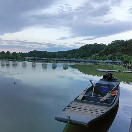 Wuning Xiu Watermark Season Homestay