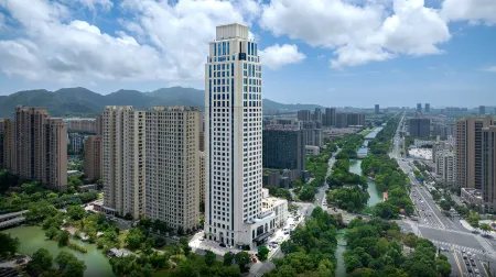 LANDISON JINBULUN HOTEL XIANGSHAN Отели в г. Сяншань
