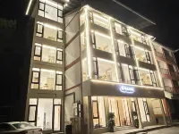 Minghuan Creek Valley Homestay (Libo Xiaoqikong)