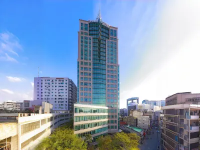 Orakai Insadong Suites Hotels in Seoul