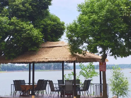 Sancha Lake Yi Shui Garden Boutique Homestay Отели рядом с достопримечательностью «Chengdu Sports Institute (New Campus)»