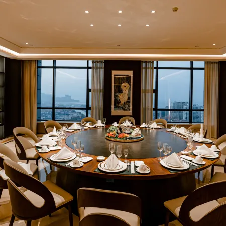 Weihai Longyue International Hotel