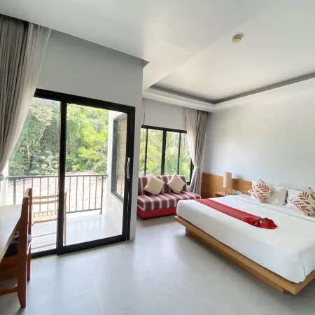 White Sand Halal House Krabi Отели рядом с достопримечательностью «Кафе с тайской кухней»