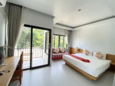 ไวท์แซนด์ ฮาลาล เฮ้าท์ กระบี่