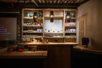 Simple  time· Vacation Homestay - bar