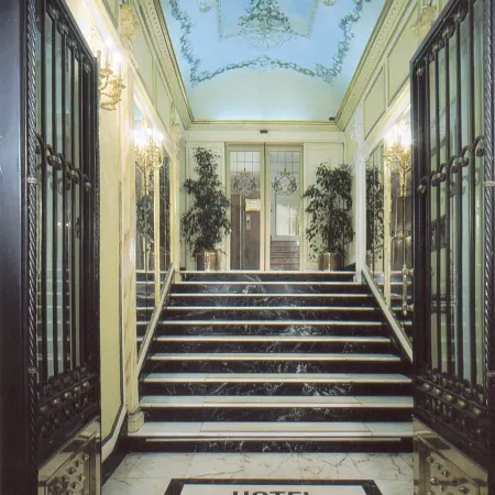 Hotel Champagne Palace