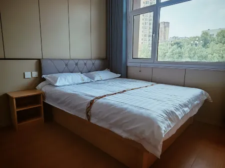 Junsheng Hotel Отели рядом с достопримечательностью «Center Square»