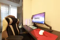 Bianyu E-Sports Hotel (Jinan Huashan Uni Mall)