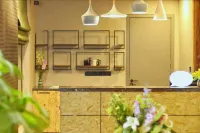 Nanyang Gray Whale Homestay (Shiyuan)