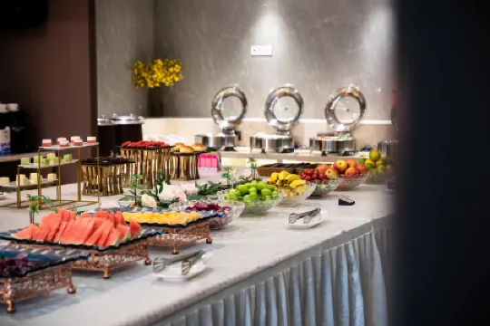 Yiwu Xidu International Hotel Отели рядом с достопримечательностью «Jinhua Qilu Mountain»