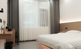 Gexian Mountain Pastoral Ancient Inn