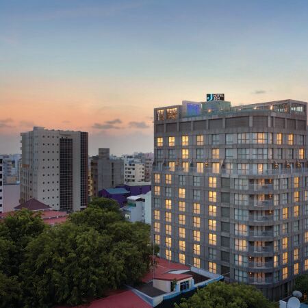 Jen Maldives Male by Shangri-La Отели рядом с достопримечательностью «Grand Friday Mosque»