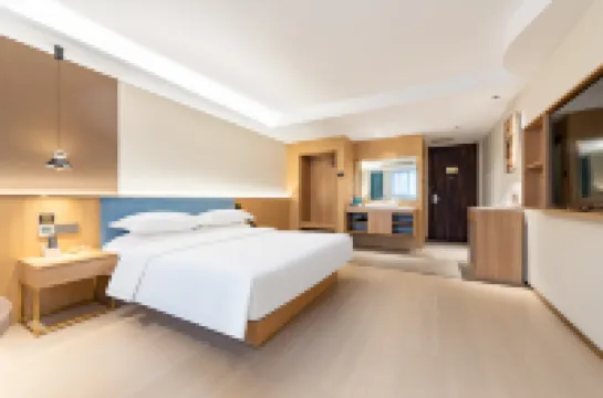Run Hotel (Yancheng Baolong Square Jinying Julonghu)