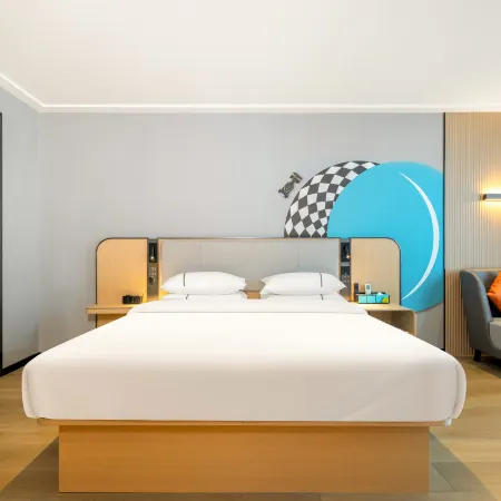 City Comfort Inn Hotel (Wuzhou Cenxi Mingdu New City)
