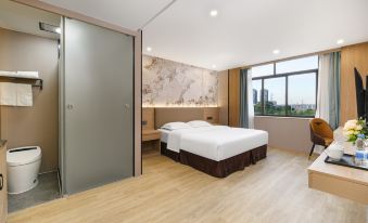 Tianlong Bay Rongyue Hotel (Airport Expressway Subway Station Branch)