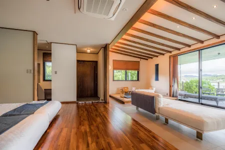 Sesoko Sansui Отели рядом с достопримечательностью «Mt. Yaedake»