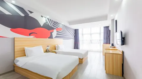 Junyi Hotel Chain (Chibi No.1 Middle School Branch) in Chibi