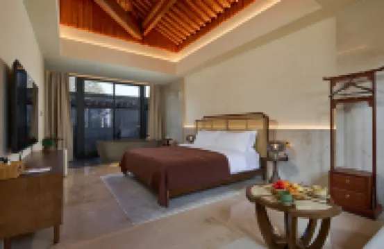 Floral Lux Hotel·Simple and Rustic hotel