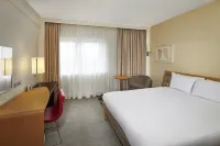 Novotel London West