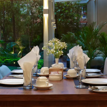 Hotel Thrive, A Tropical Courtyard