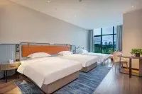 Zhongshun Hotel (Yichang East Railway Station Branch)