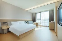 JI Hotel (Zhenjiang Dingmao Wuyue Square)