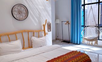 Juruo Boutique Homestay (Quanzhou Dongstation Branch)