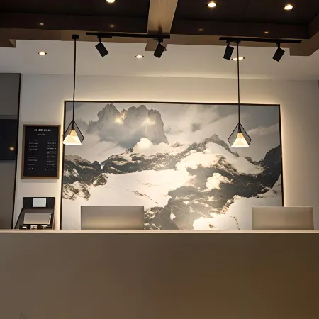 Pinghu Junhao Holiday Hotel