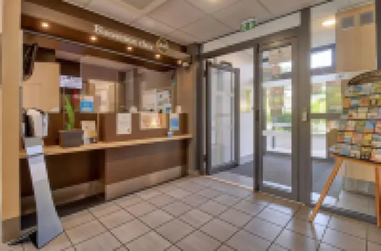 B&B HOTEL Carcassonne Rocadest La Cité