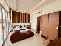 Nice Hotel Buon Ma Thuot - Parkplatz