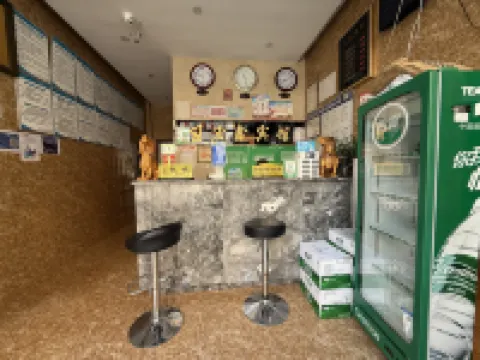 Tongren Hongxin Business Hotel