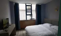 Lvyang Hotel - 2-Star