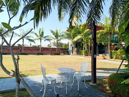 Be One Boutique Resort