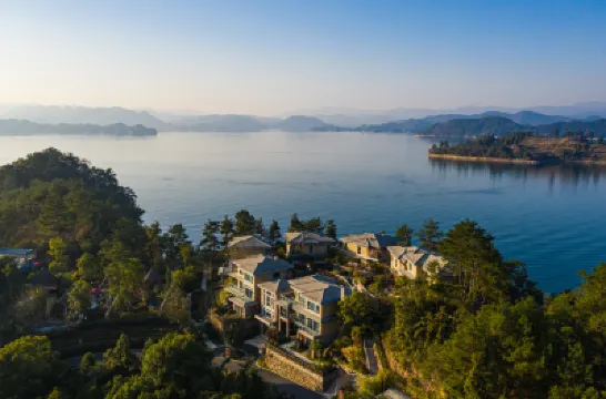 Qiandaohu Beruite Villa Hotels in 