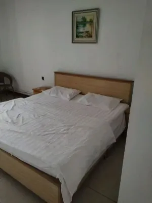 Tianhe Meishiyuan Hotel Hotels near Golden Beach