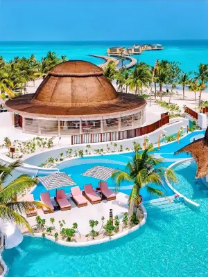 Yujing Resort Hotel (Yangjiang Hailing Island Beiluowan Branch)