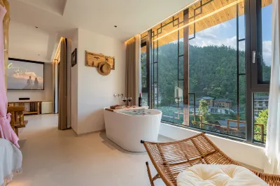 林深居（西江千戶苗寨觀景台店） 六號風雨橋附近的飯店