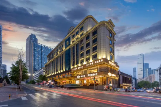 Vienna International Hotel (Dalian Municipal Government Dongguan Street Branch) Hotel di 