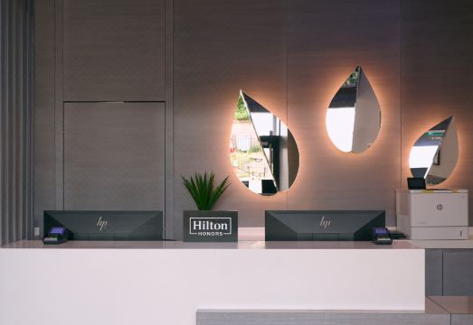 스파크 바이 힐튼 루턴