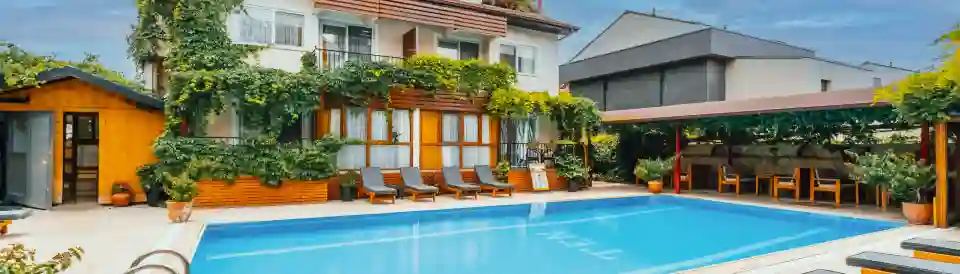 Ten Apart Hotel