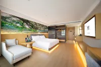 Jizhou Qiuguo Hotel (Harbin West Railway Station & Heilongjiang University Metro Station Branch) Hotels near Heilongjiang University