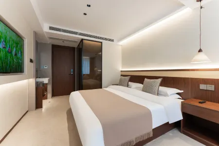 Putuo Mountain Lotus Pond Moonlight Mountain House (Pujisi Temple) Отели рядом с достопримечательностью «Fayu Temple»