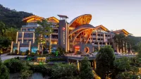 China Nandan Mineral Hot Spring Geomagnetic Resort Hotel Hotel di Nandan