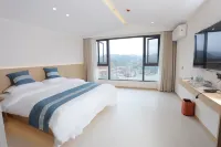 Encounter Yunsu Guesthouse in Xijiang Qianhu Miao Village